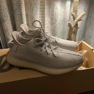 Yeezy 350 V2 Sesame F99710